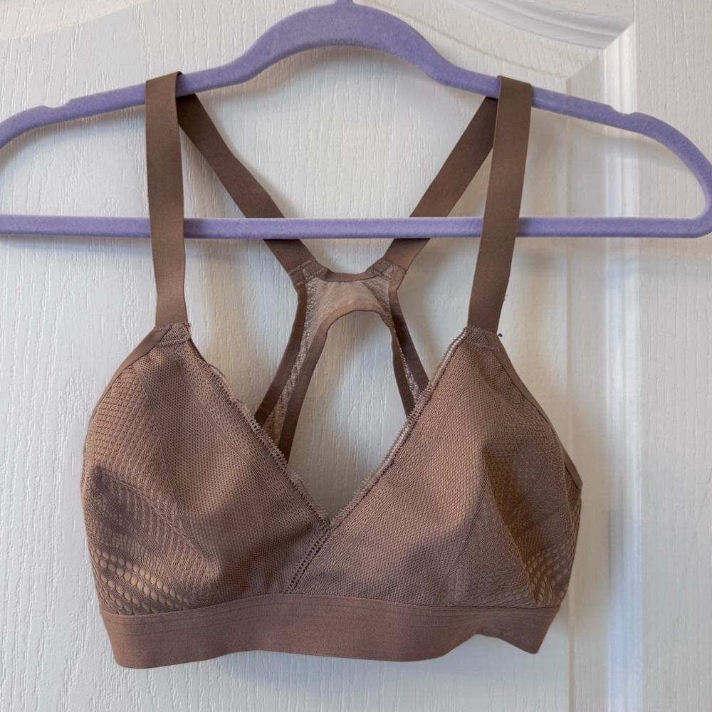 Lululemon Awake to Lace Bra 34A